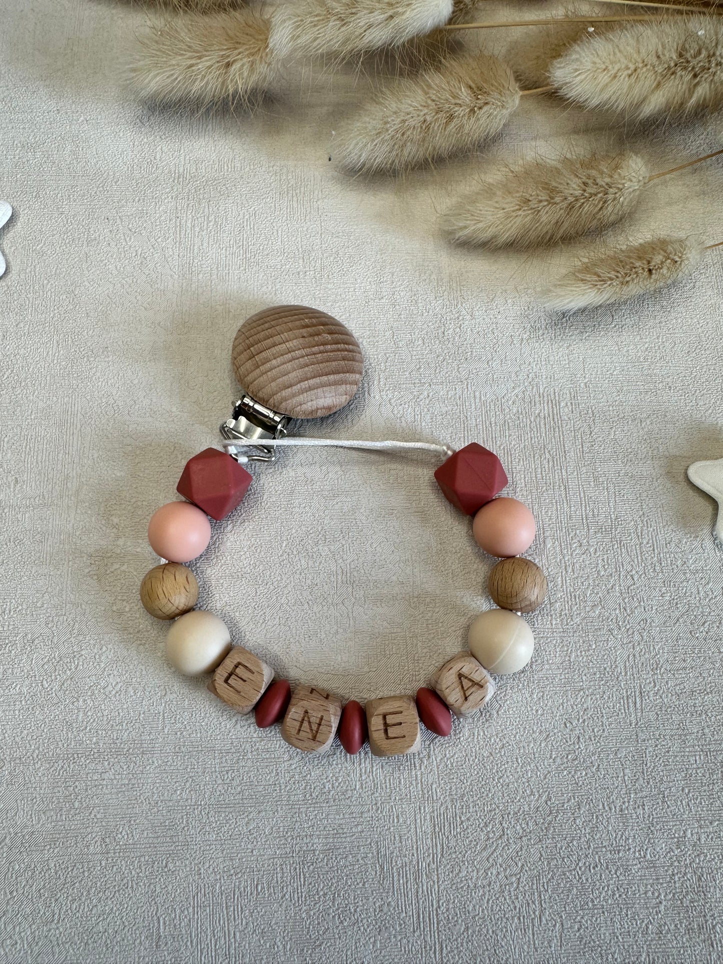 Manoah rouge foncé 🐨