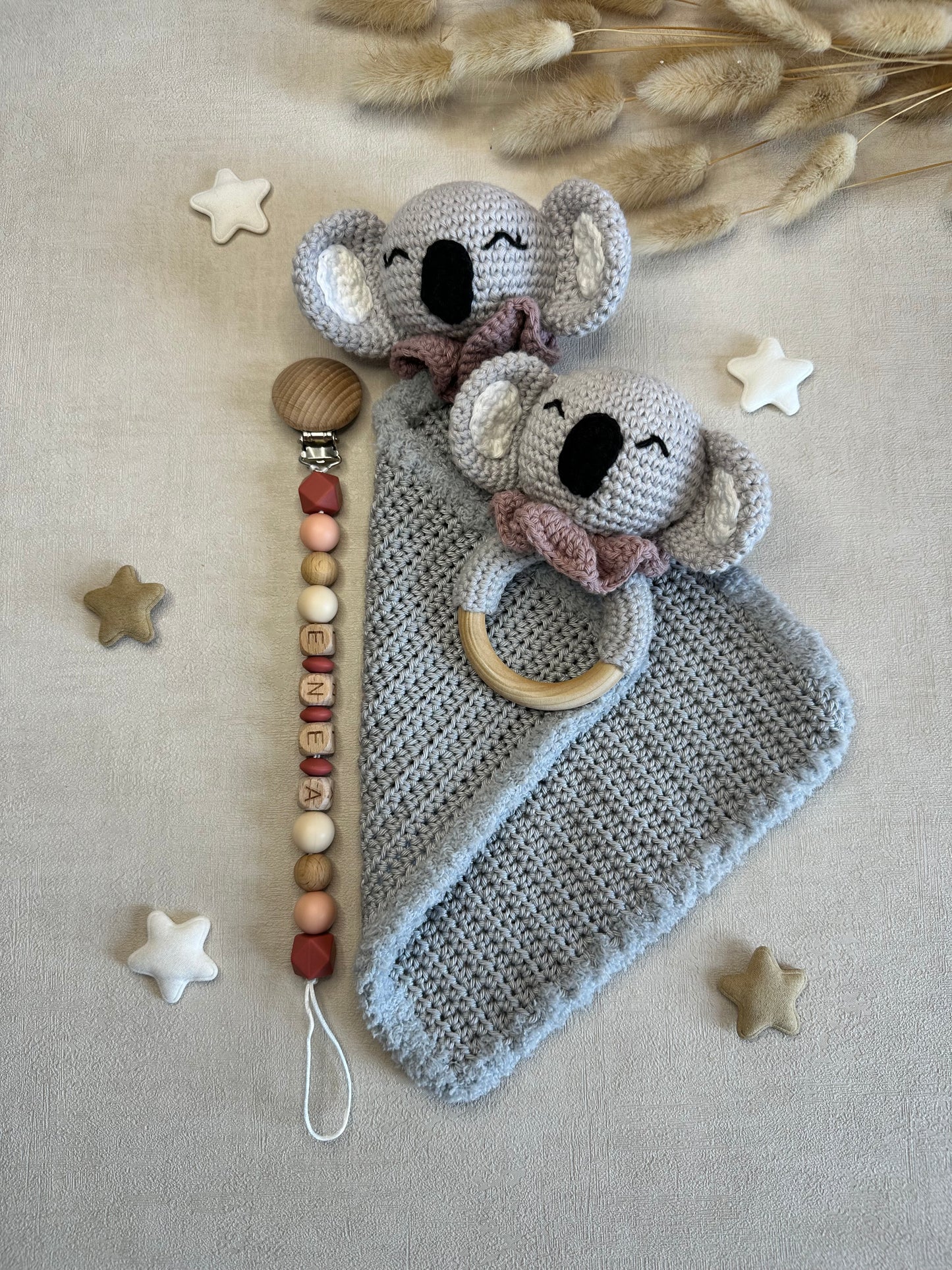 Manoah rouge foncé 🐨