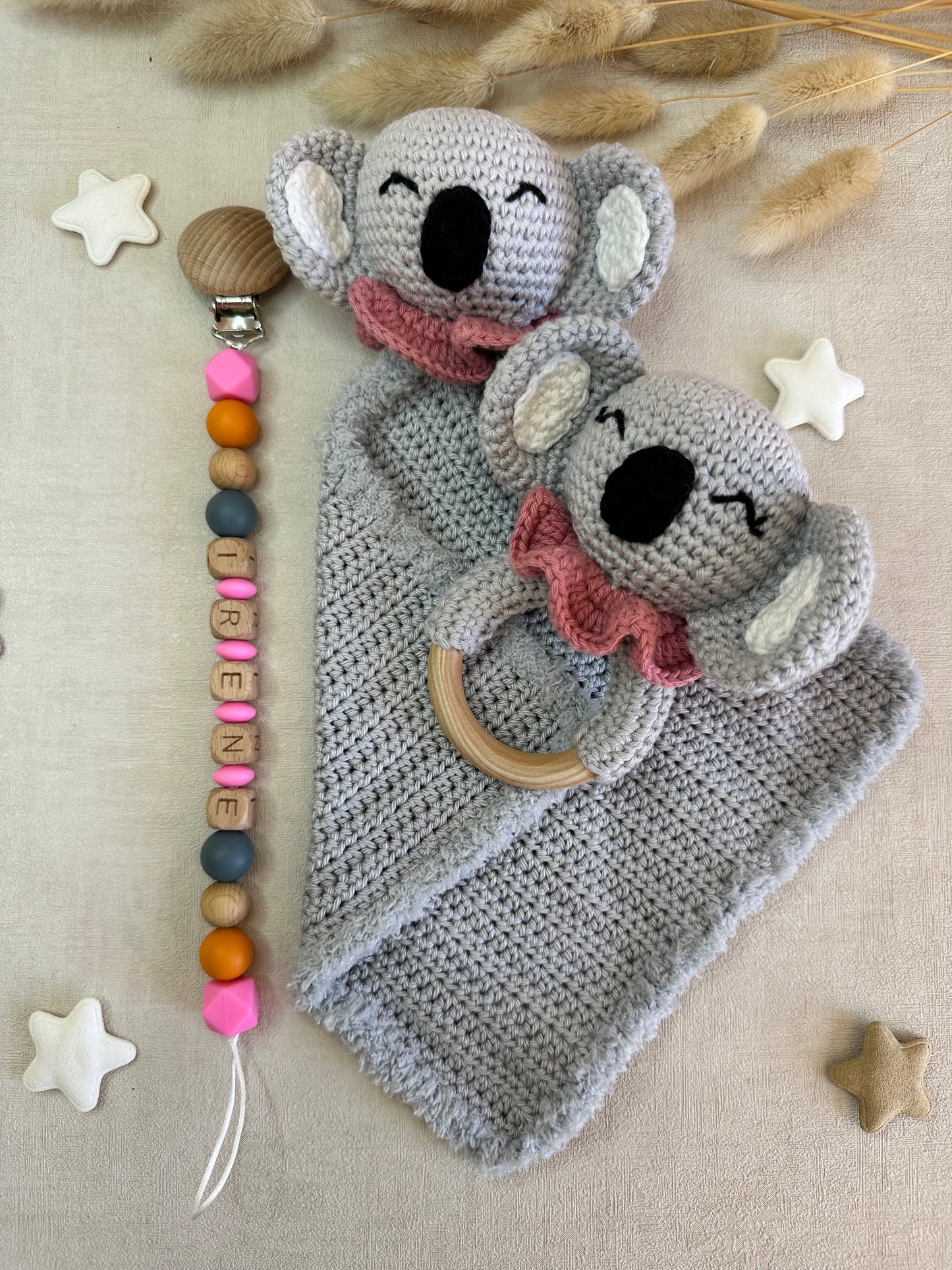 Manoah rose foncé 🐨